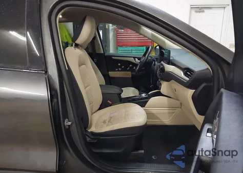 2020 Ford Escape Se Sport Hybrid z USA, uszkodzony, nr VIN 1FMCU9BZ7LUB22963